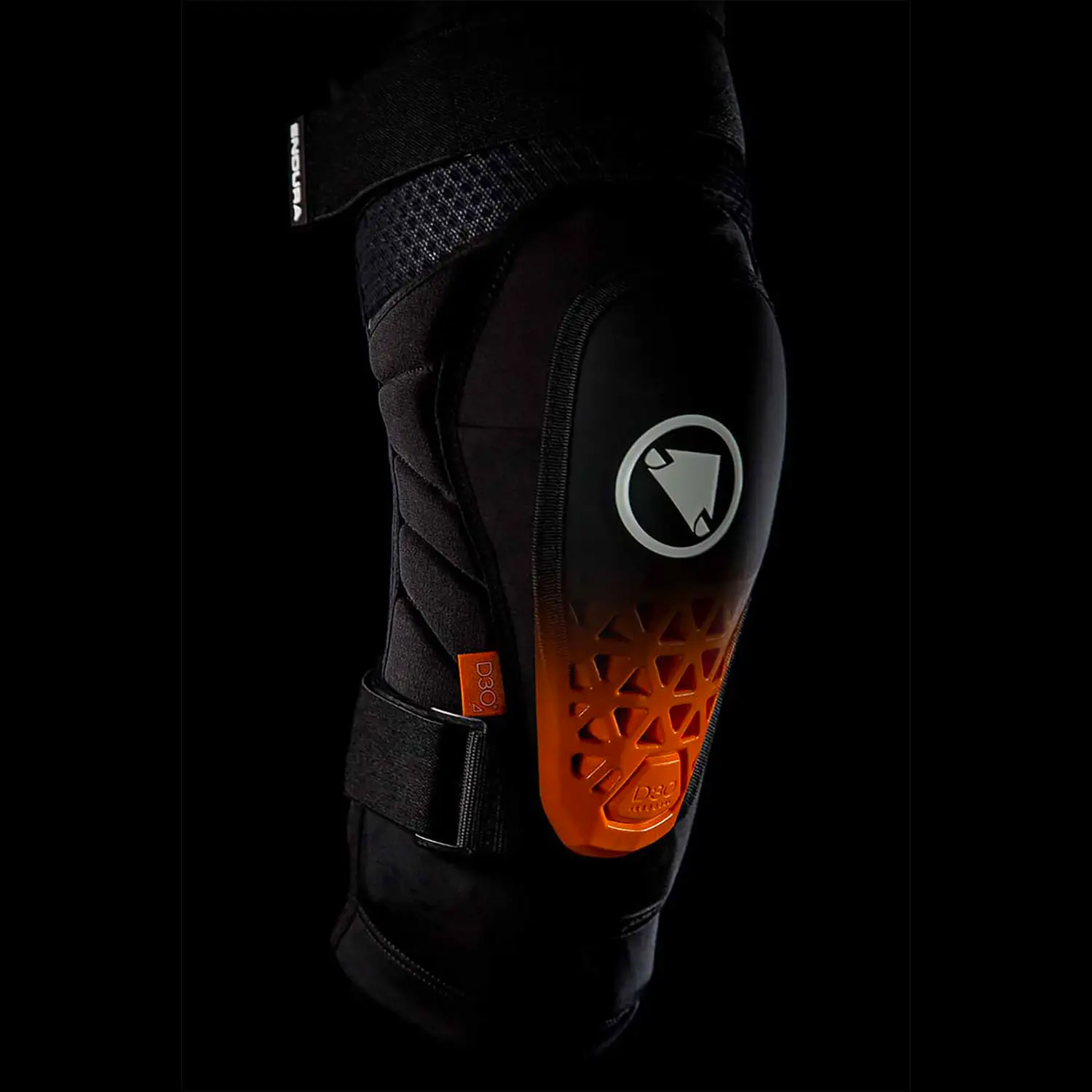 Endura MT500 Hard Shell Knee Pads Merlin Cycles