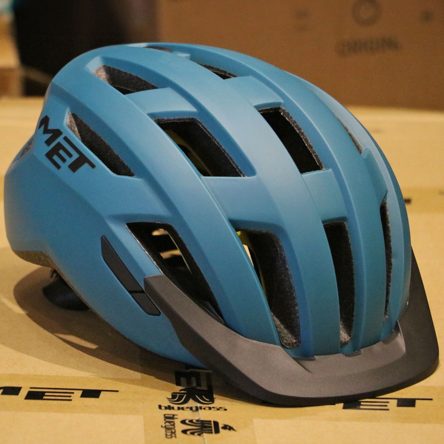 met allroad road helmet