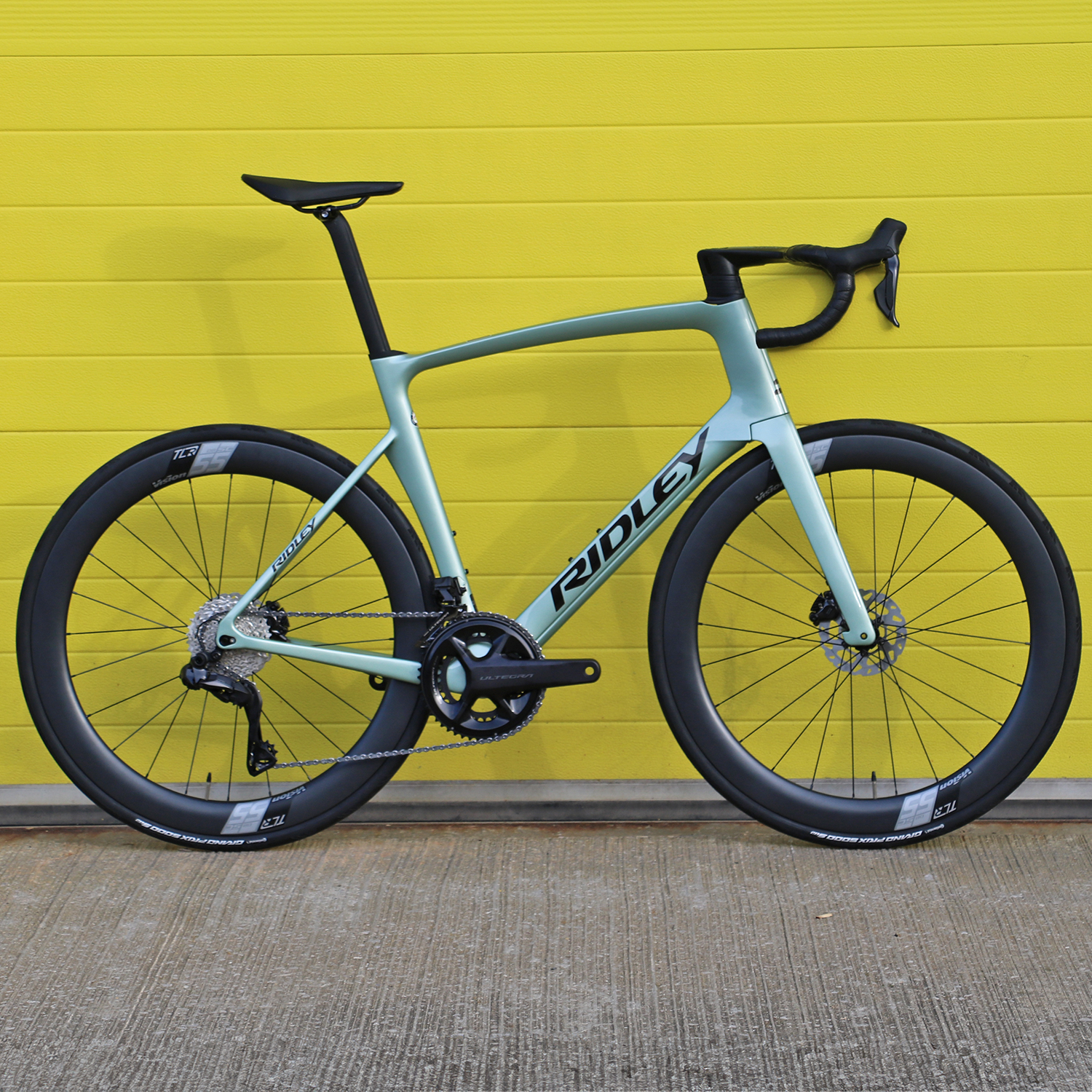 Ridley Noah Fast Disc Ultegra Di2 SC55 Custom Carbon Road Bike | Merlin ...