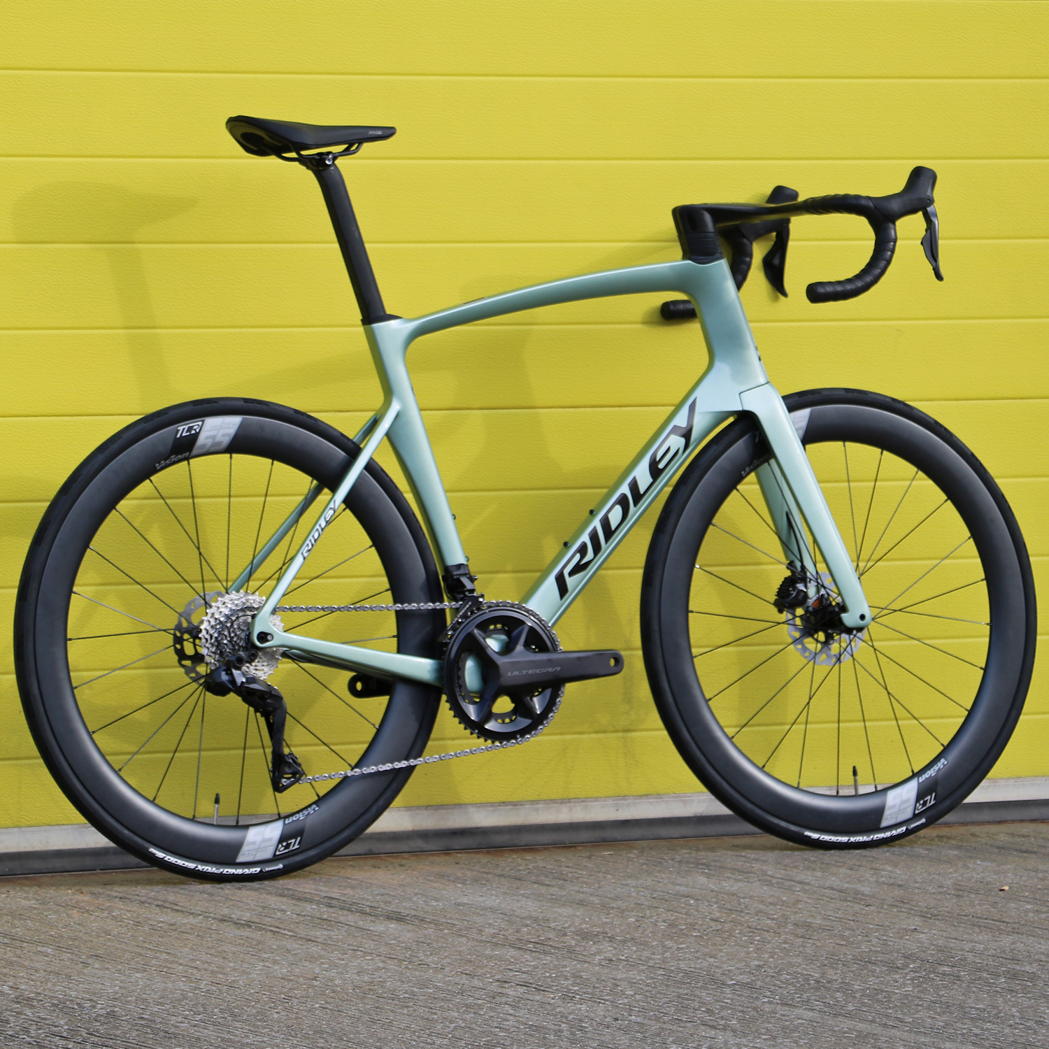 Ridley Noah Fast Disc Ultegra Di2 SC55 Custom Carbon Road Bike | Merlin ...