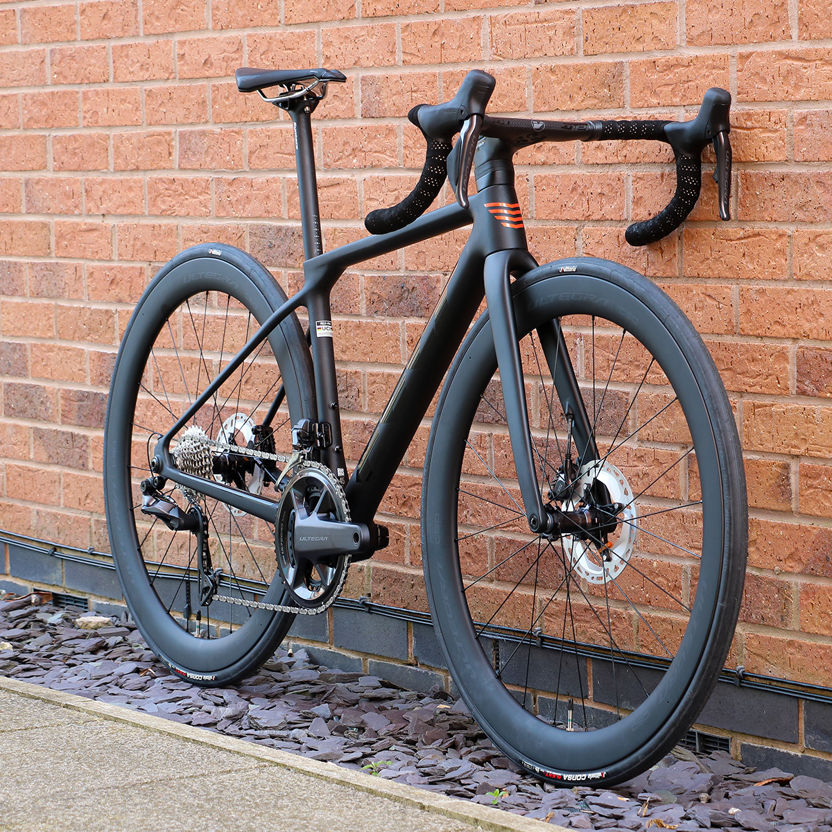 Felt FR Advanced+ Ultegra Di2 Carbon Road Bike - 2025 | Merlin Cycles