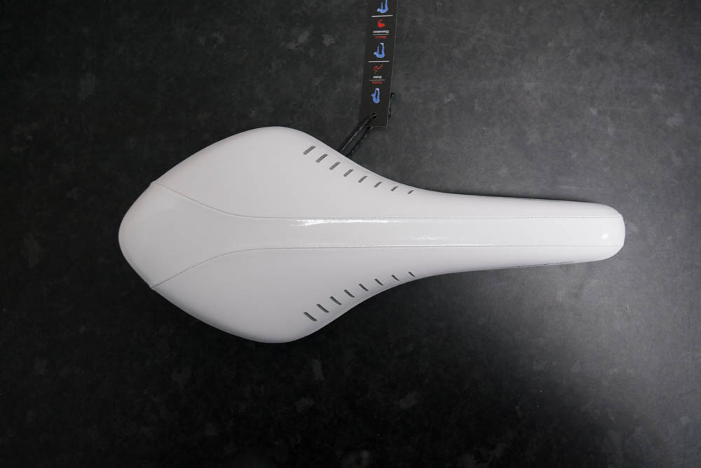 fizik saddle fitting